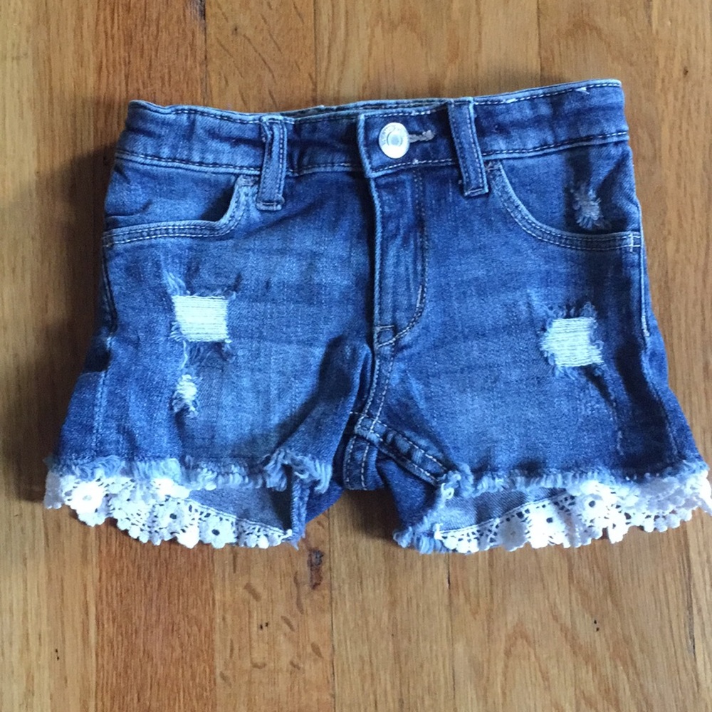 EUC H&M Lace Trimmed Denim Shorts Size 3-4 years